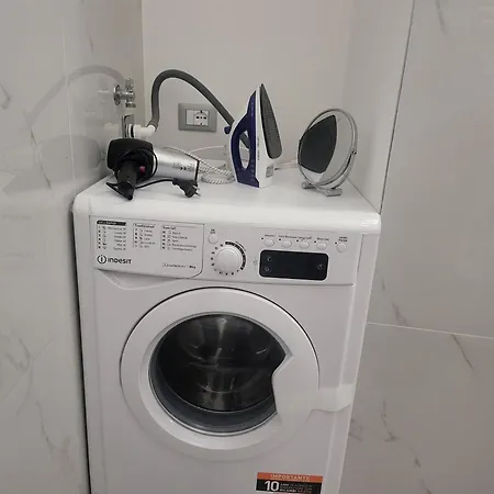 Blanc & Chic Con Giardino 아파트