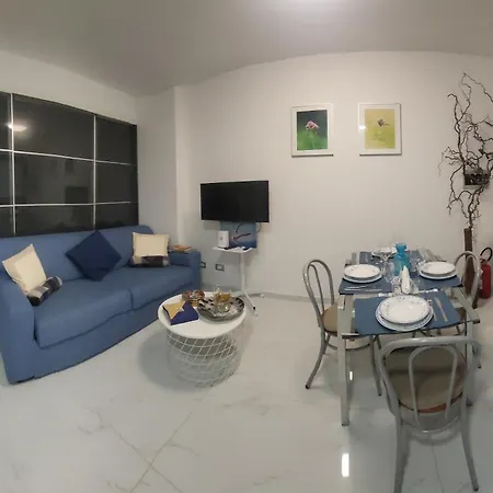 Daire Blanc & Chic Con Giardino *