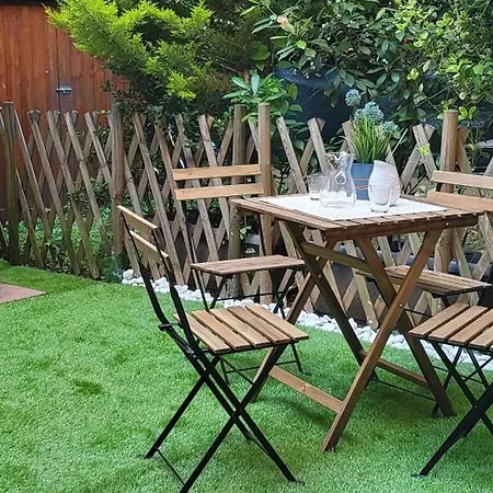 Blanc & Chic Con Giardino Apartman